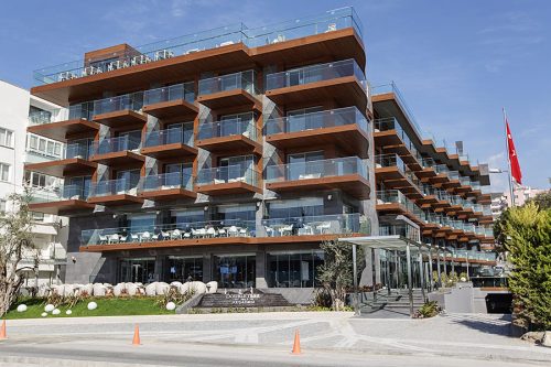 DoubleTree by Hilton Kusadasi